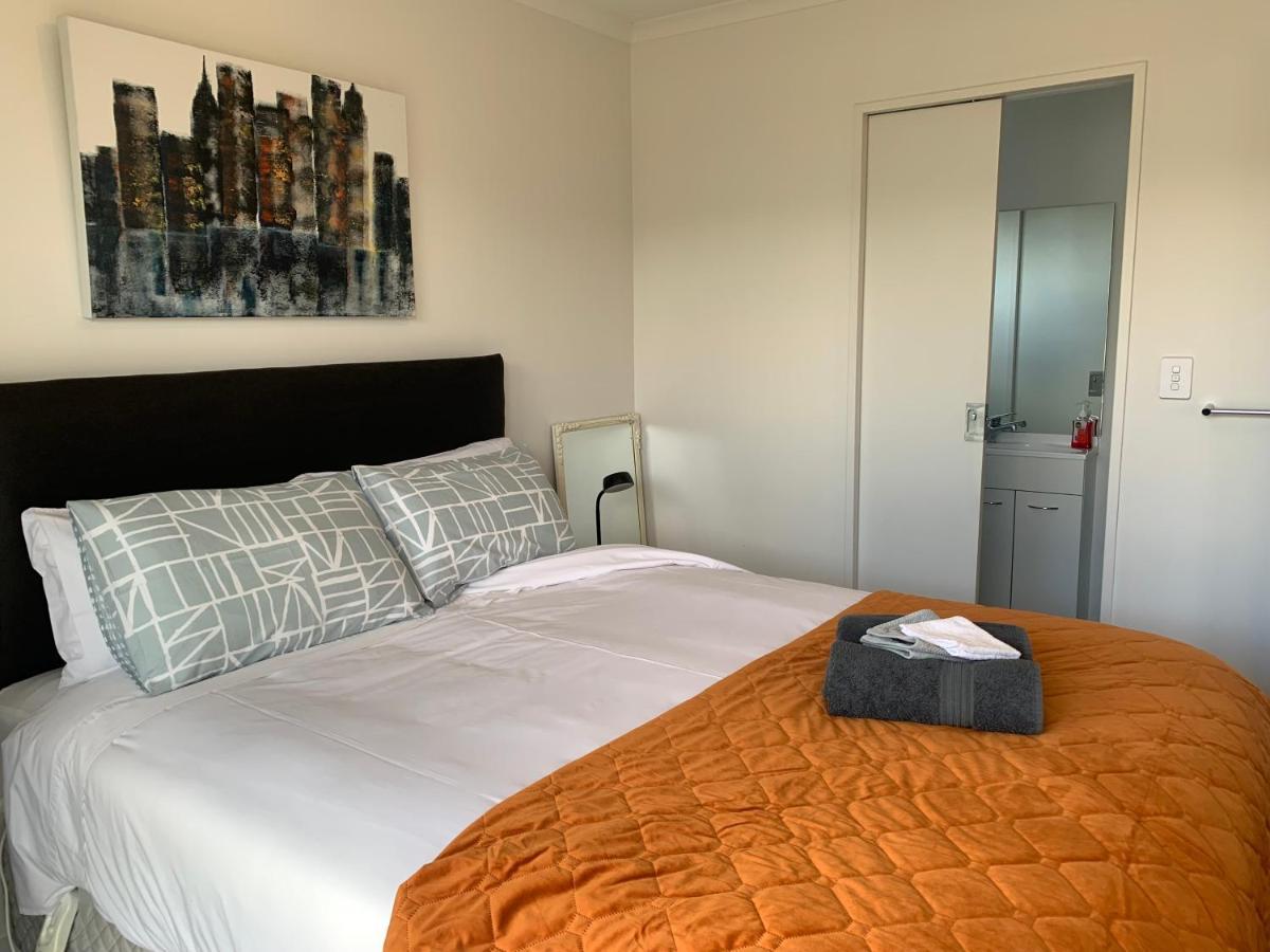 A Beauty On Bligh St Te Anau Villa Exterior photo